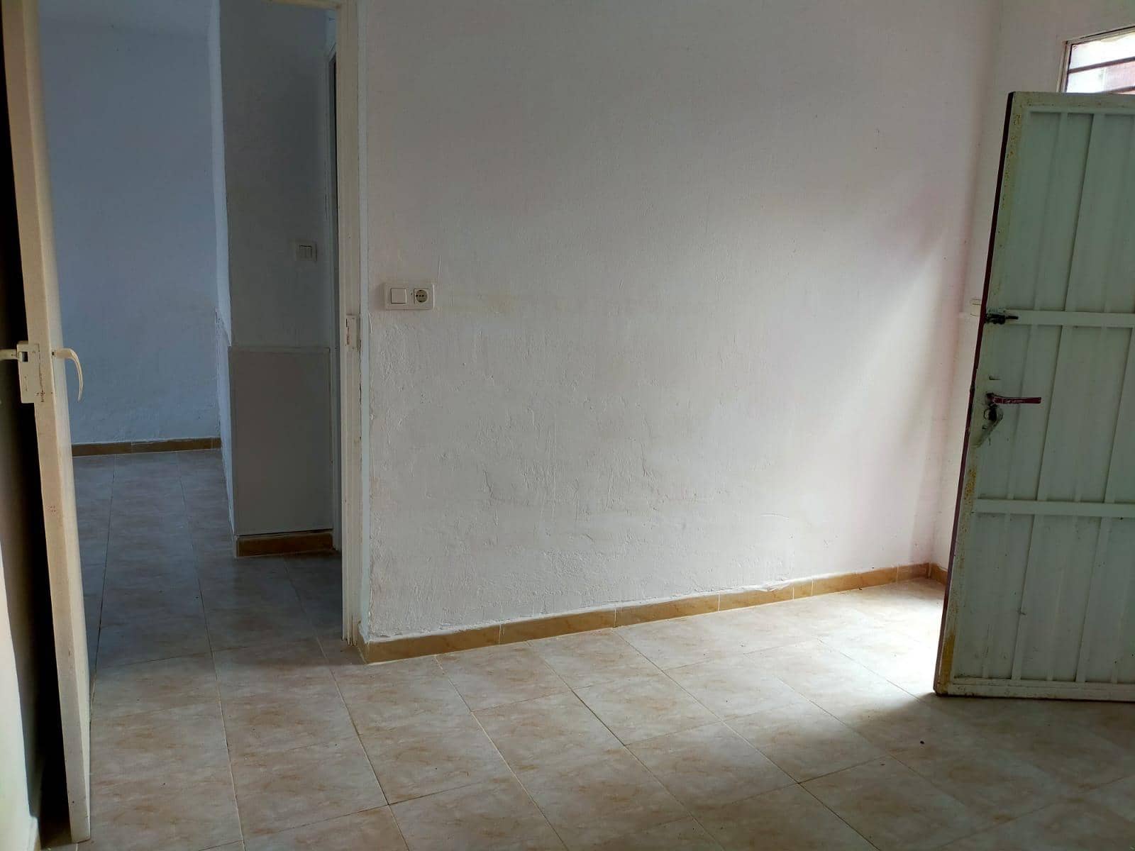 5 soveværelse Byhus til salg i Santa Colomba de Somoza - € 79.000 (Ref: 9057850)