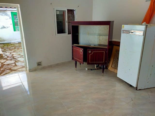 5 bedroom Townhouse for sale in Santa Colomba de Somoza - € 79,000 (Ref: 9057850)