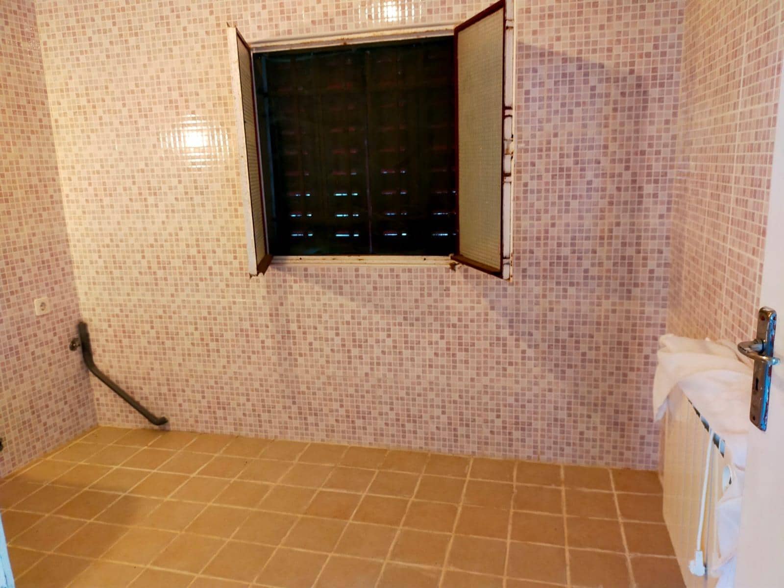 5 soveværelse Byhus til salg i Santa Colomba de Somoza - € 79.000 (Ref: 9057850)