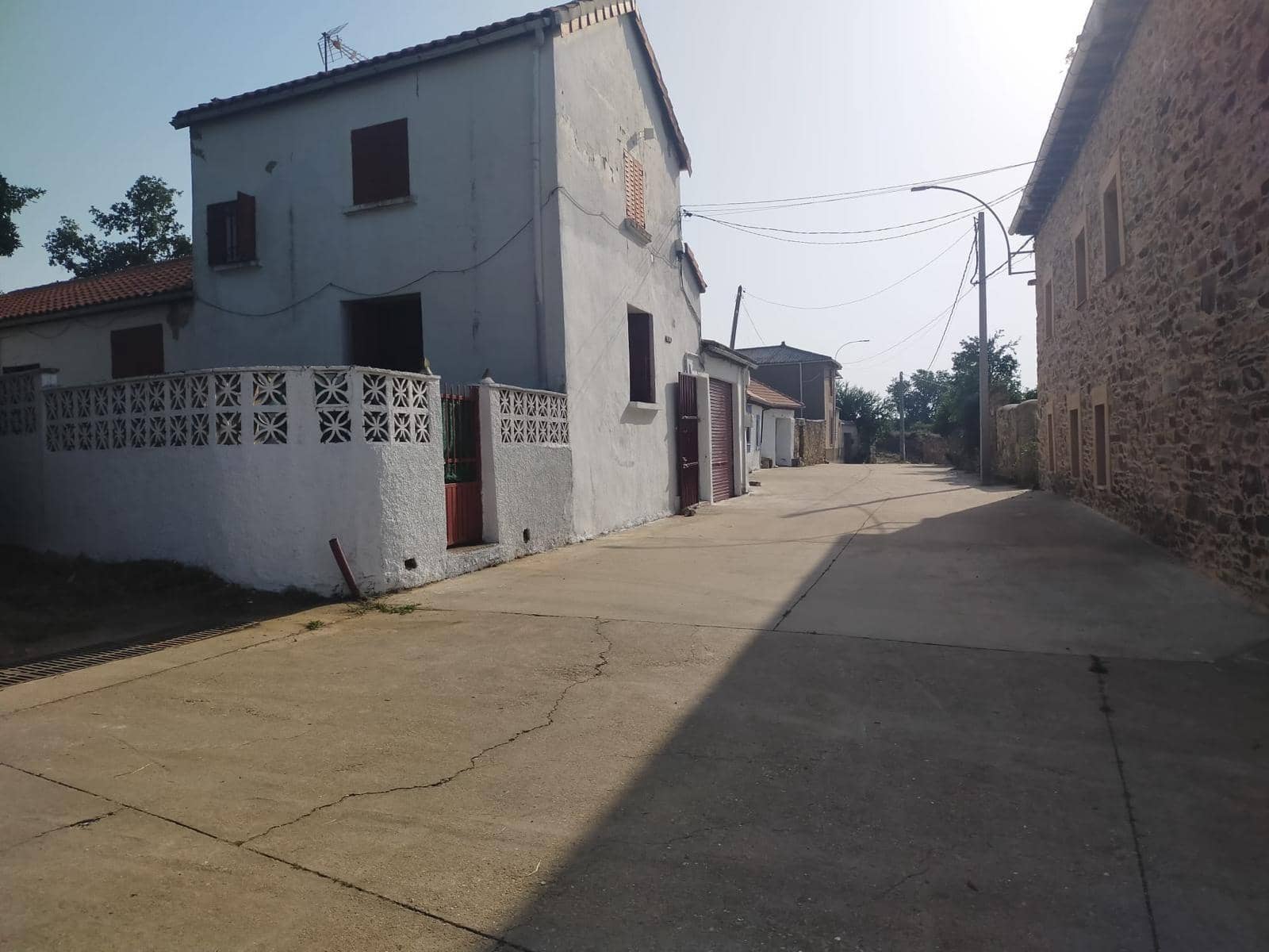 5 soveværelse Byhus til salg i Santa Colomba de Somoza - € 79.000 (Ref: 9057850)