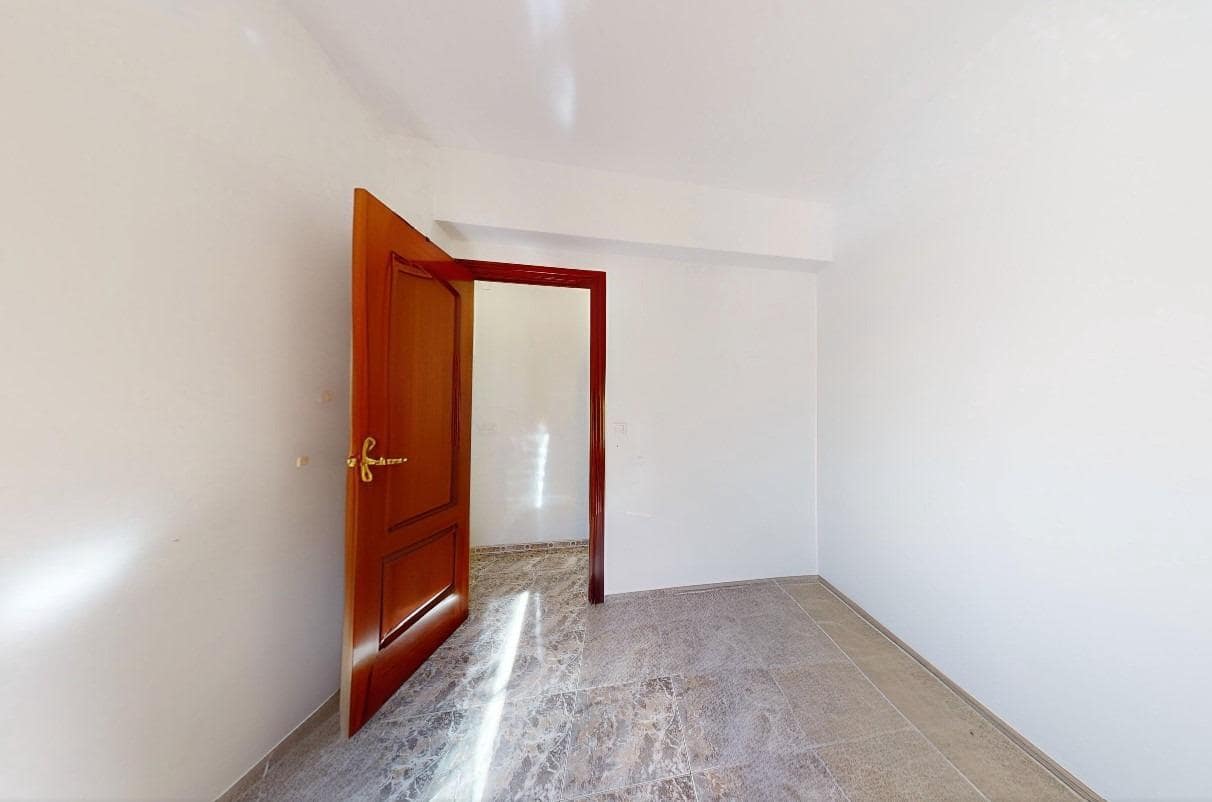 3 soverom Leilighet til salgs i Malaga by - € 278 000 (Ref: 9232862)