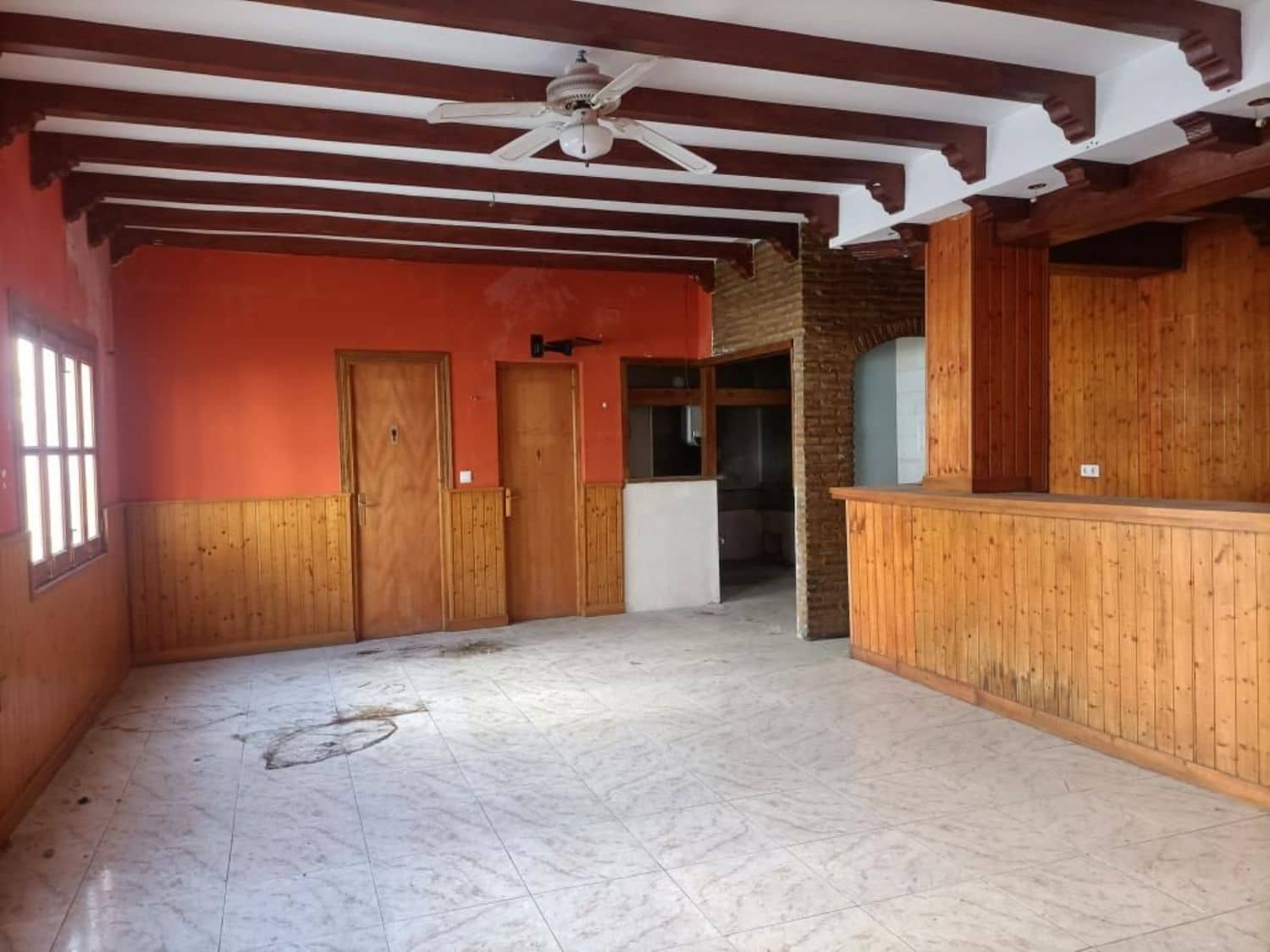 Kommersiell til salgs i Nerja - € 374 000 (Ref: 9240352)