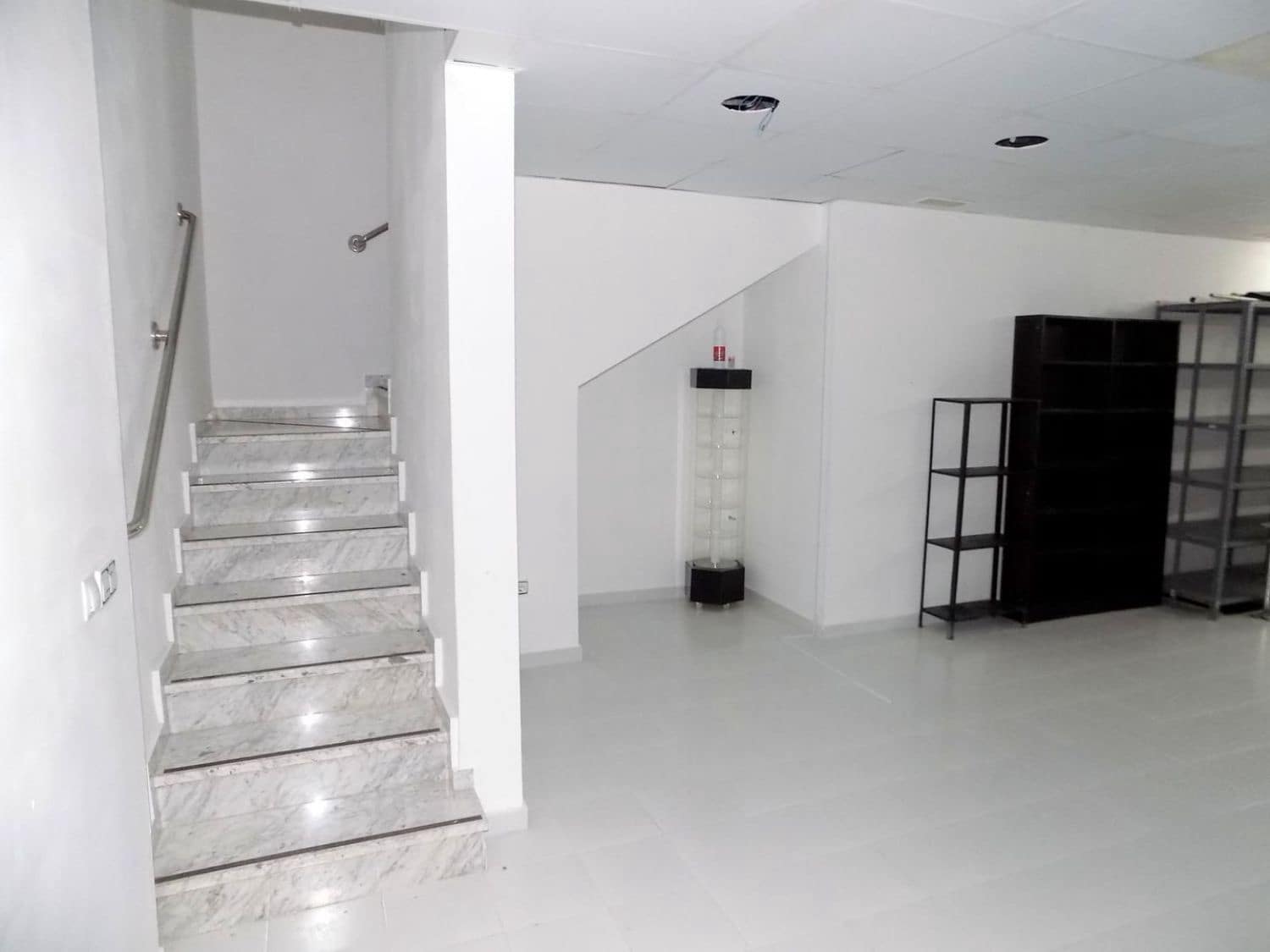 Erhverv til salg i Malaga by - € 489.300 (Ref: 9240353)