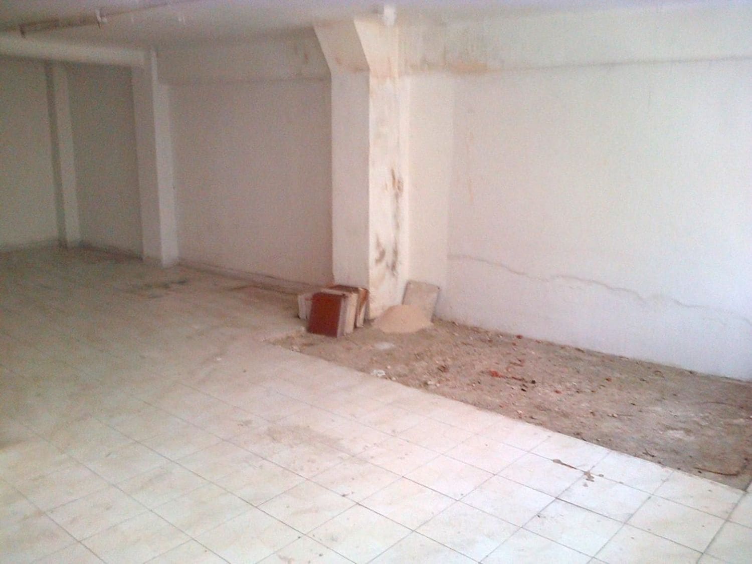 Commercial for sale in Malaga city - € 471,400 (Ref: 9240354)