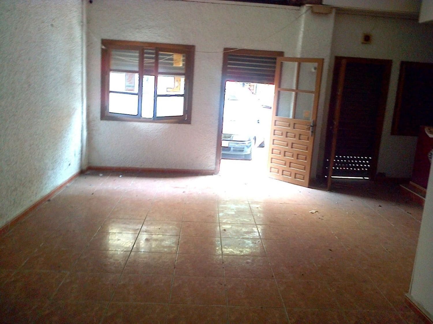 Commercial for sale in Malaga city - € 471,400 (Ref: 9240354)