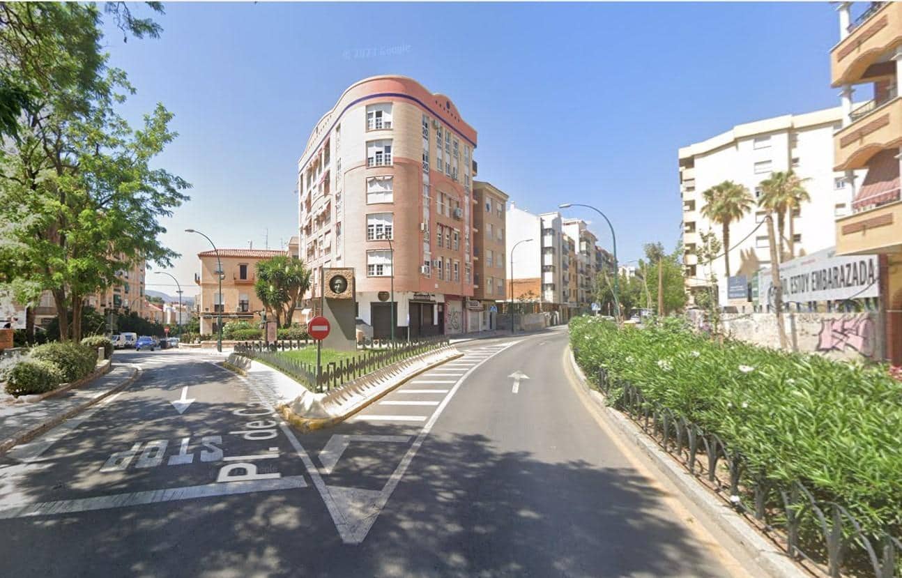 3 bedroom Flat for sale in Malaga city - € 245,000 (Ref: 9240356)