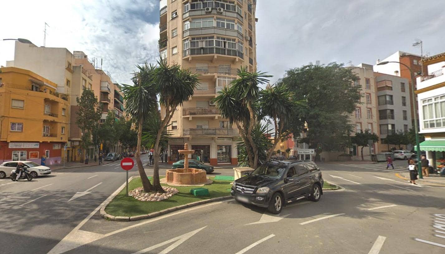3 bedroom Flat for sale in Malaga city - € 245,000 (Ref: 9240356)