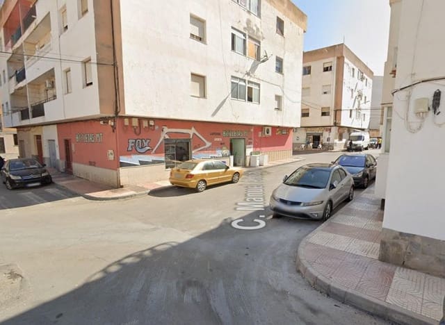 3 makuuhuone Asunto myytävänä paikassa Roquetas de Mar mukana 
autotalli - 67 000 € (Ref: 9240357)