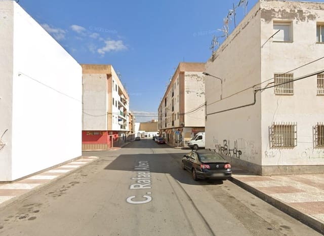 3 makuuhuone Asunto myytävänä paikassa Roquetas de Mar mukana 
autotalli - 67 000 € (Ref: 9240357)