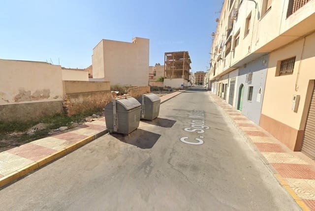 3 makuuhuone Asunto myytävänä paikassa Roquetas de Mar mukana 
autotalli - 67 000 € (Ref: 9240357)