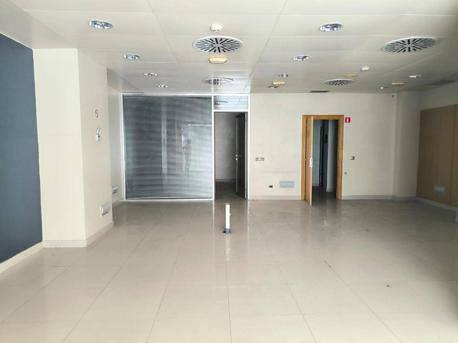 Erhverv til salg i Malaga by - € 482.400 (Ref: 9240360)