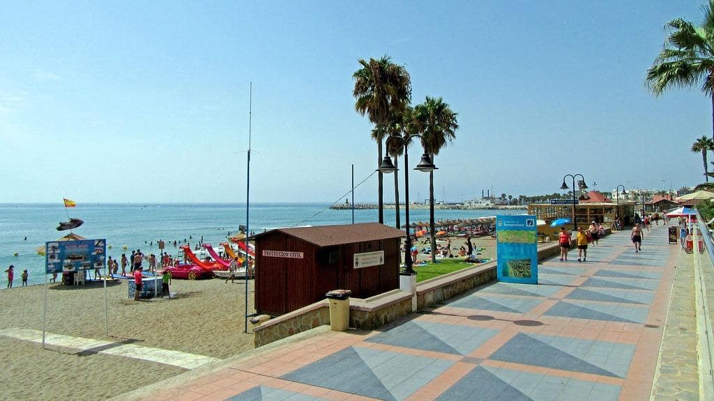 Kaupallinen myytävänä paikassa Torremolinos - 570 300 € (Ref: 9282141)