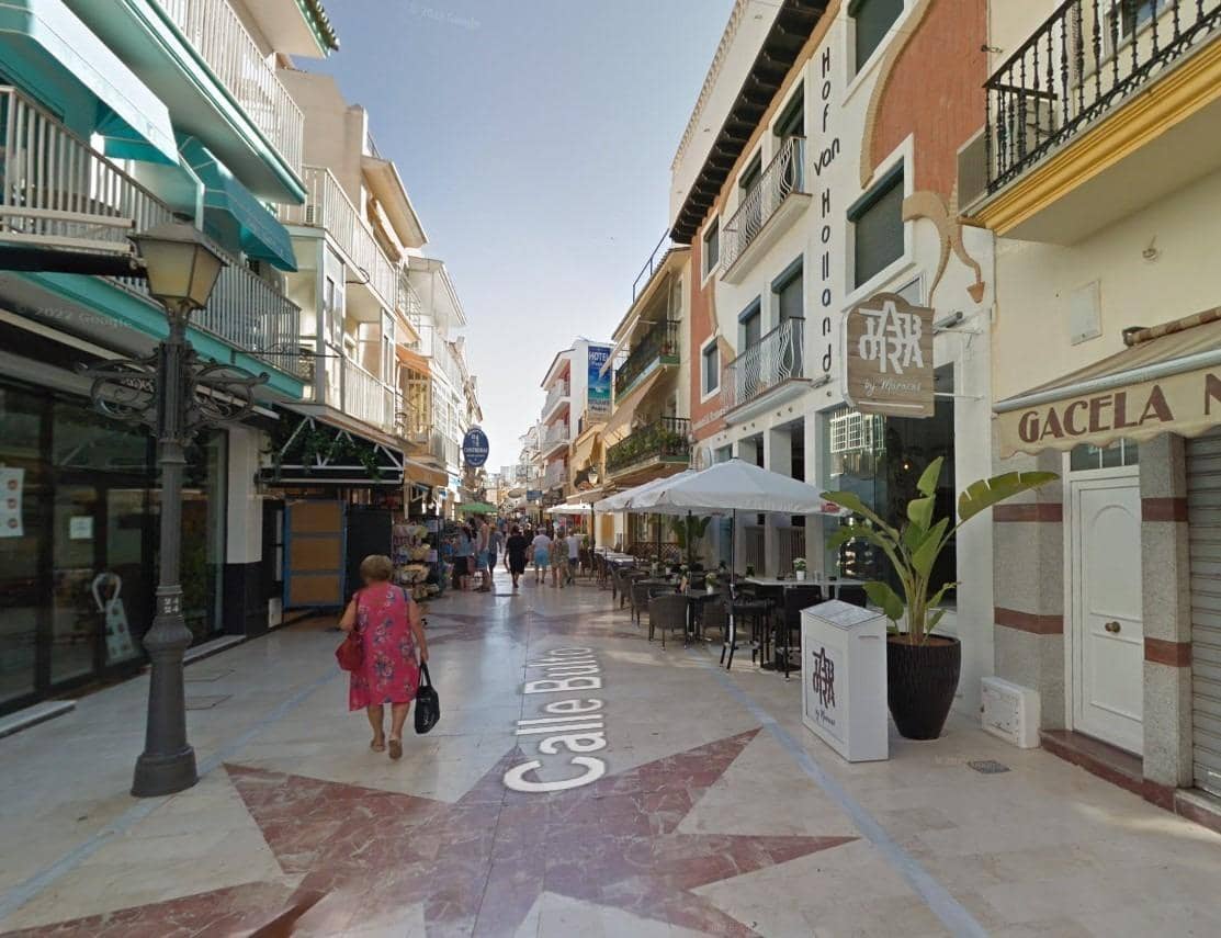 Kaupallinen myytävänä paikassa Torremolinos - 570 300 € (Ref: 9282141)