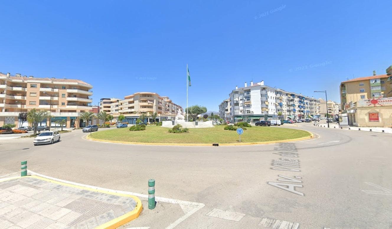 Commercial for sale in Velez-Malaga - € 243,400 (Ref: 9282142)