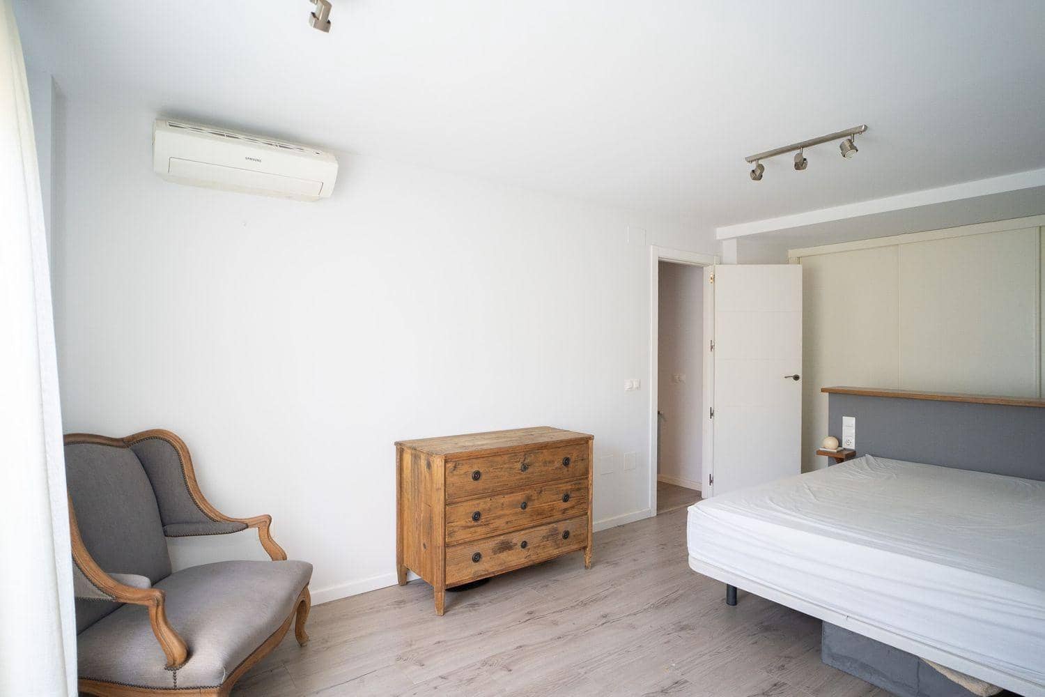 9 soverom Villa til salgs i Malaga by med svømmebasseng - € 1 575 000 (Ref: 9317821)