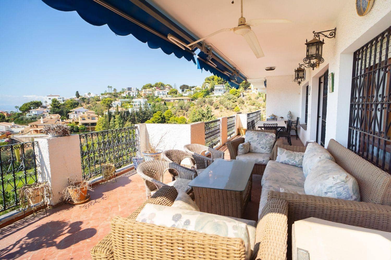 9 soverom Villa til salgs i Malaga by med svømmebasseng - € 1 575 000 (Ref: 9317821)