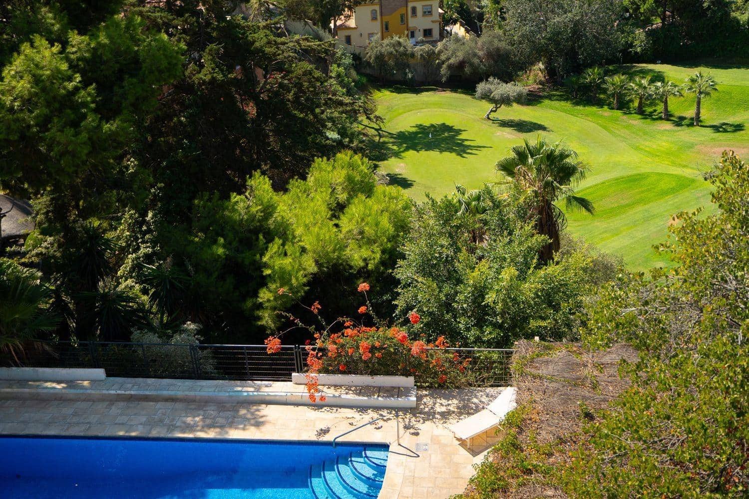 9 soverom Villa til salgs i Malaga by med svømmebasseng - € 1 575 000 (Ref: 9317821)