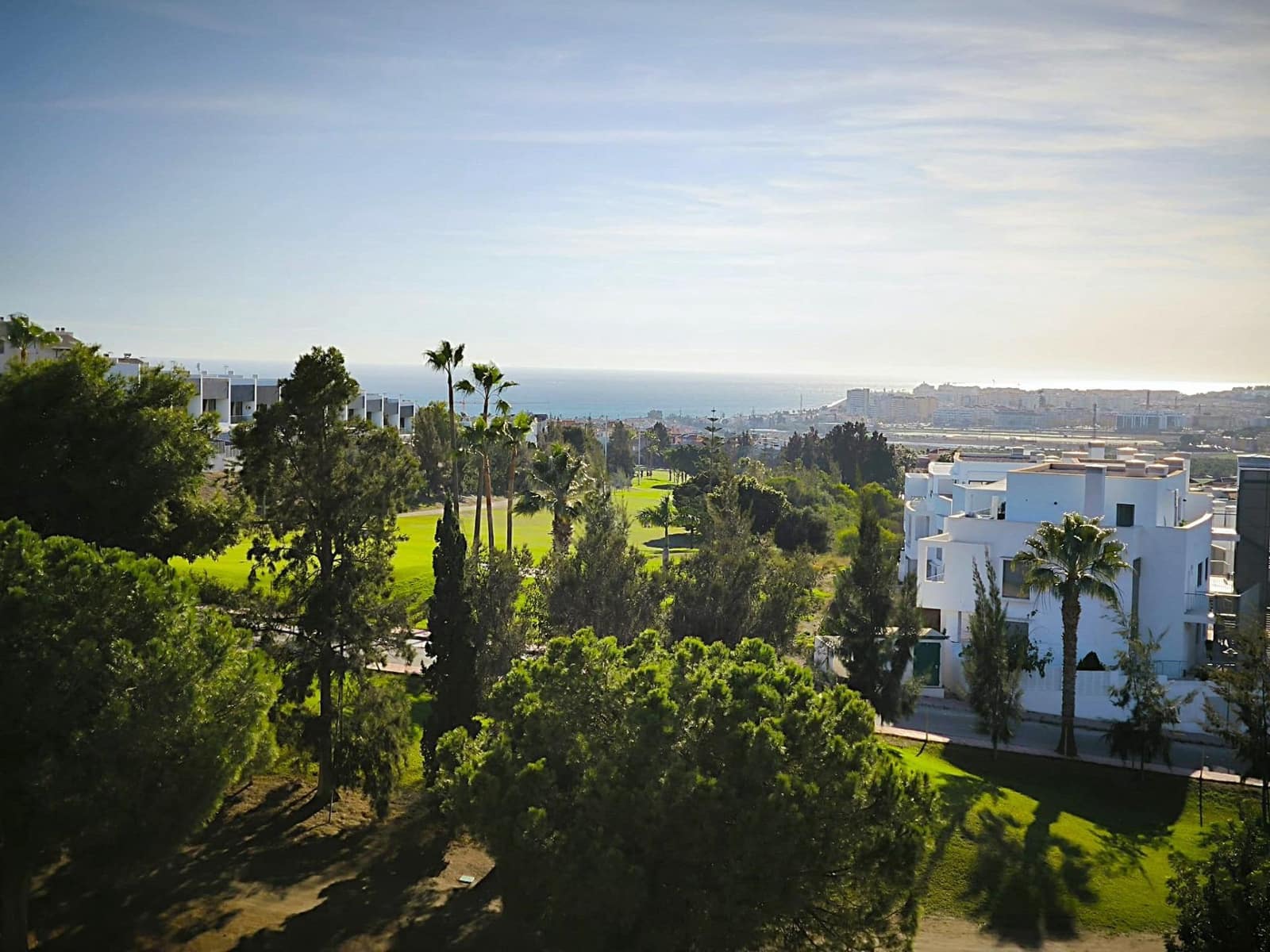 2 soverom Penthouse til salgs i Caleta de Velez med svømmebasseng garasje - € 459 000 (Ref: 9341159)