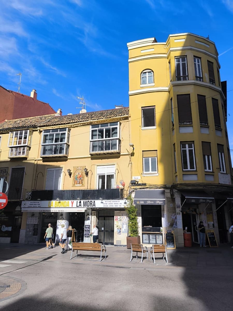 3 slaapkamer Flat te koop in Malaga stad - € 901.000 (Ref: 9355819)