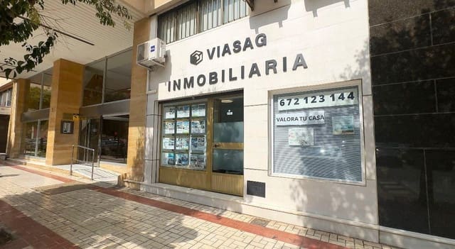 3 makuuhuone Paritalo myytävänä paikassa El Limonar, Vélez-Málaga mukana uima-altaan - 449 950 € (Ref: 9388097)