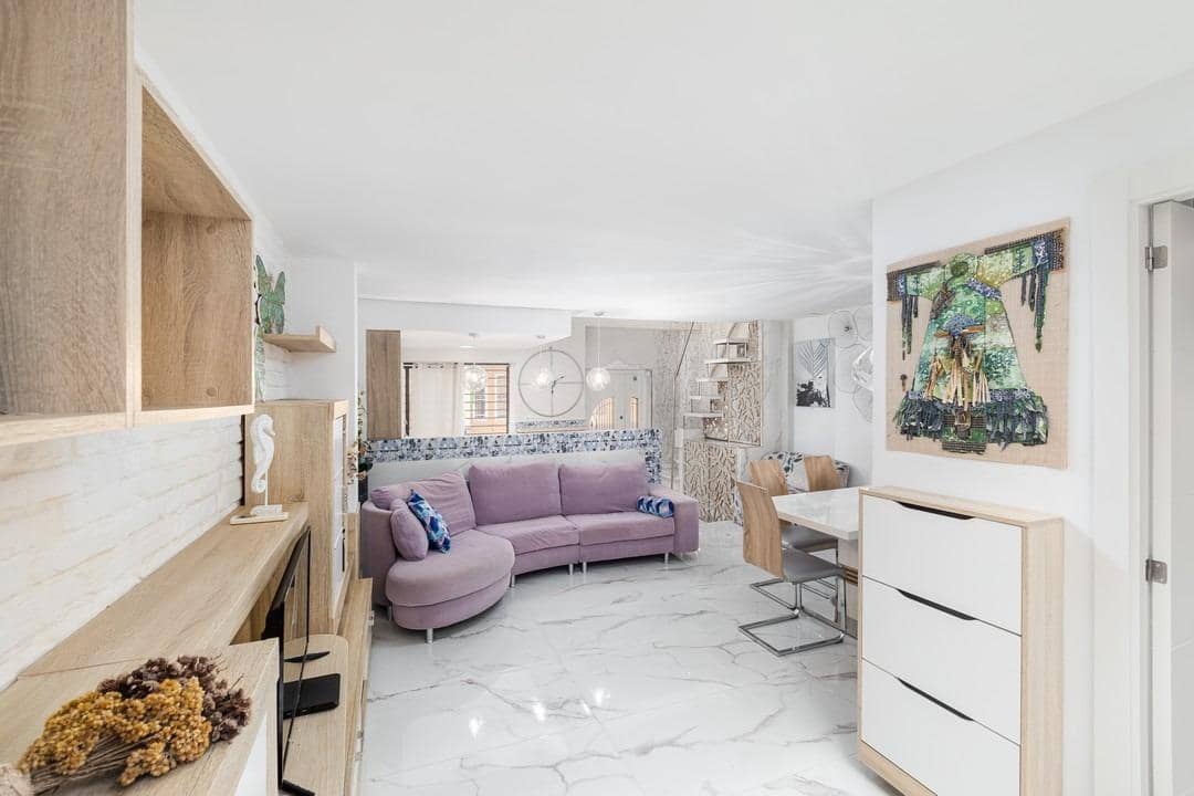 3 soveværelse Rækkehus til salg i Malaga by - € 560.000 (Ref: 9427164)