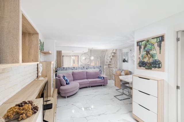 3 soveværelse Rækkehus til salg i Málaga by - € 560.000 (Ref: 9427164)