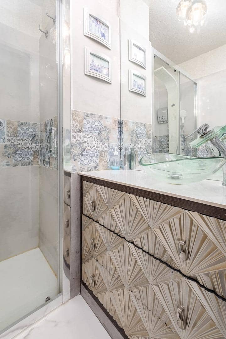 3 soveværelse Rækkehus til salg i Malaga by - € 560.000 (Ref: 9427164)