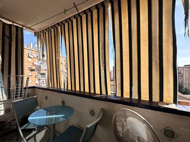 3 Zimmer Wohnung zu verkaufen in Málaga Stadt - 238.000 € (Ref: 9440095)