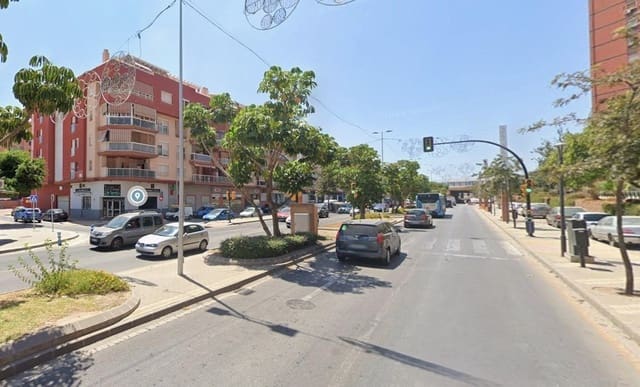 Erhverv til leje i Málaga by - € 2.500 (Ref: 9449147)