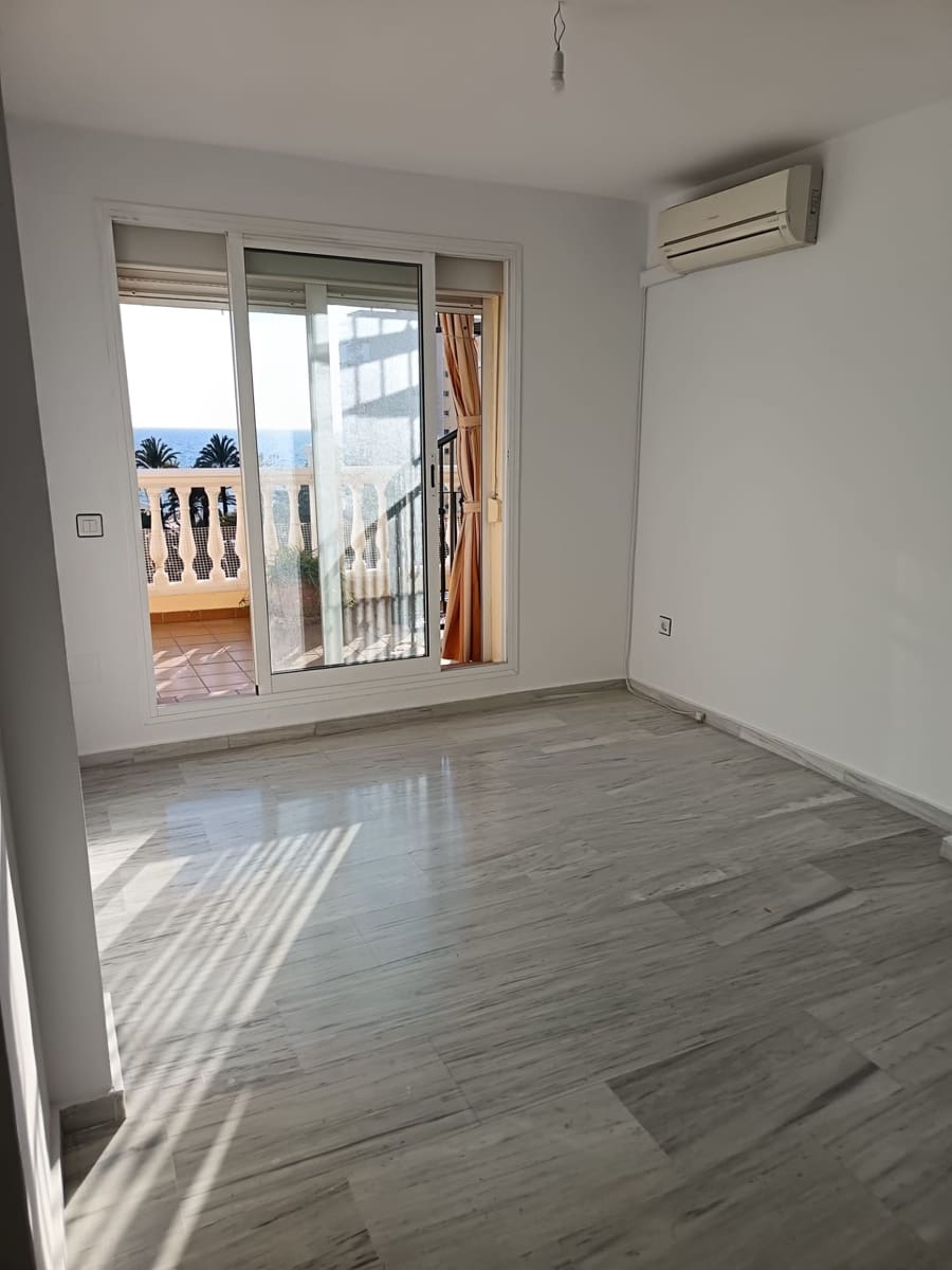 2 sovrum Takvåning till salu i Algarrobo - 470 000 € (Ref: 9482027)