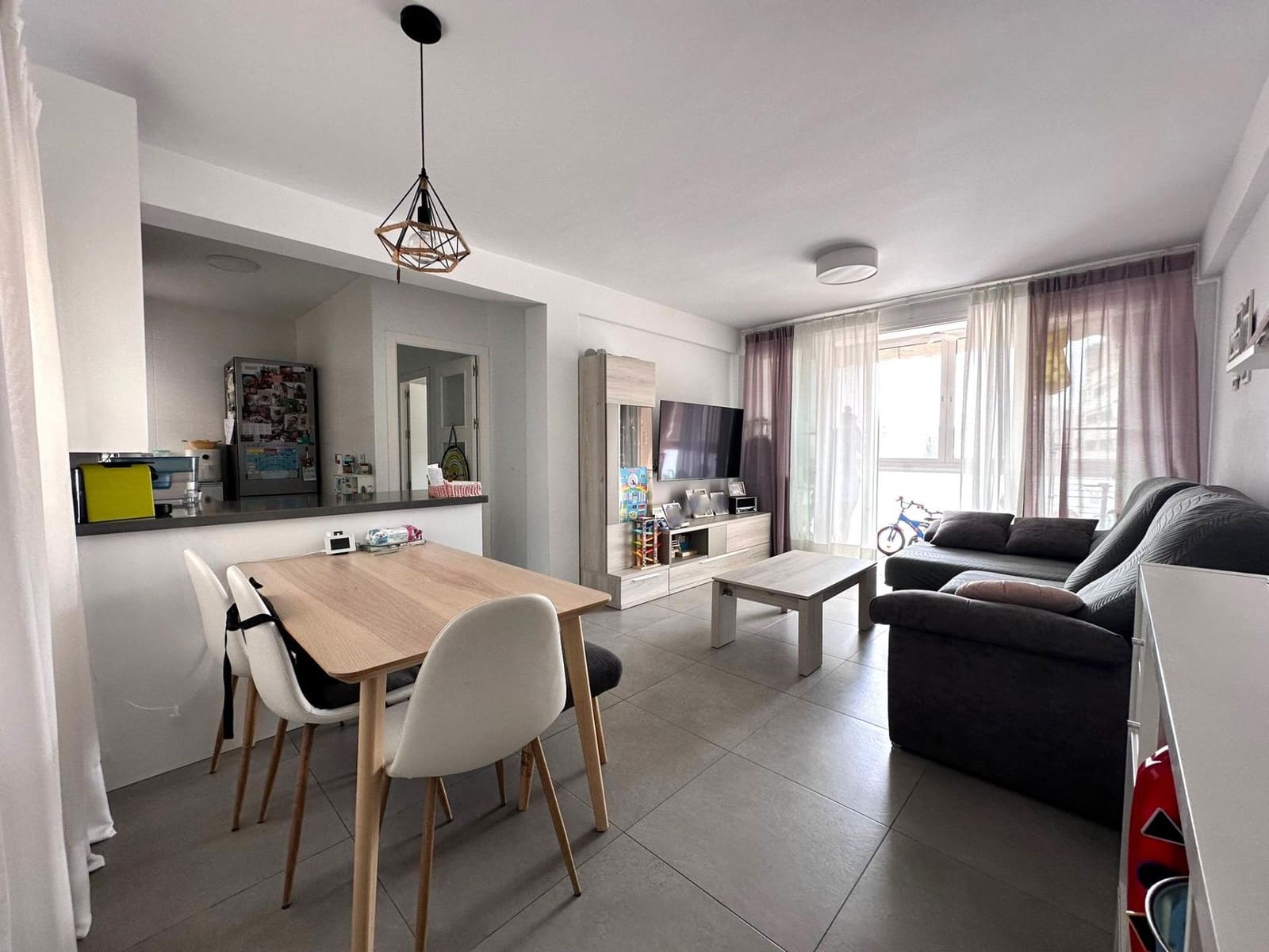 3 bedroom Flat for sale in Malaga city - € 295,000 (Ref: 9541075)