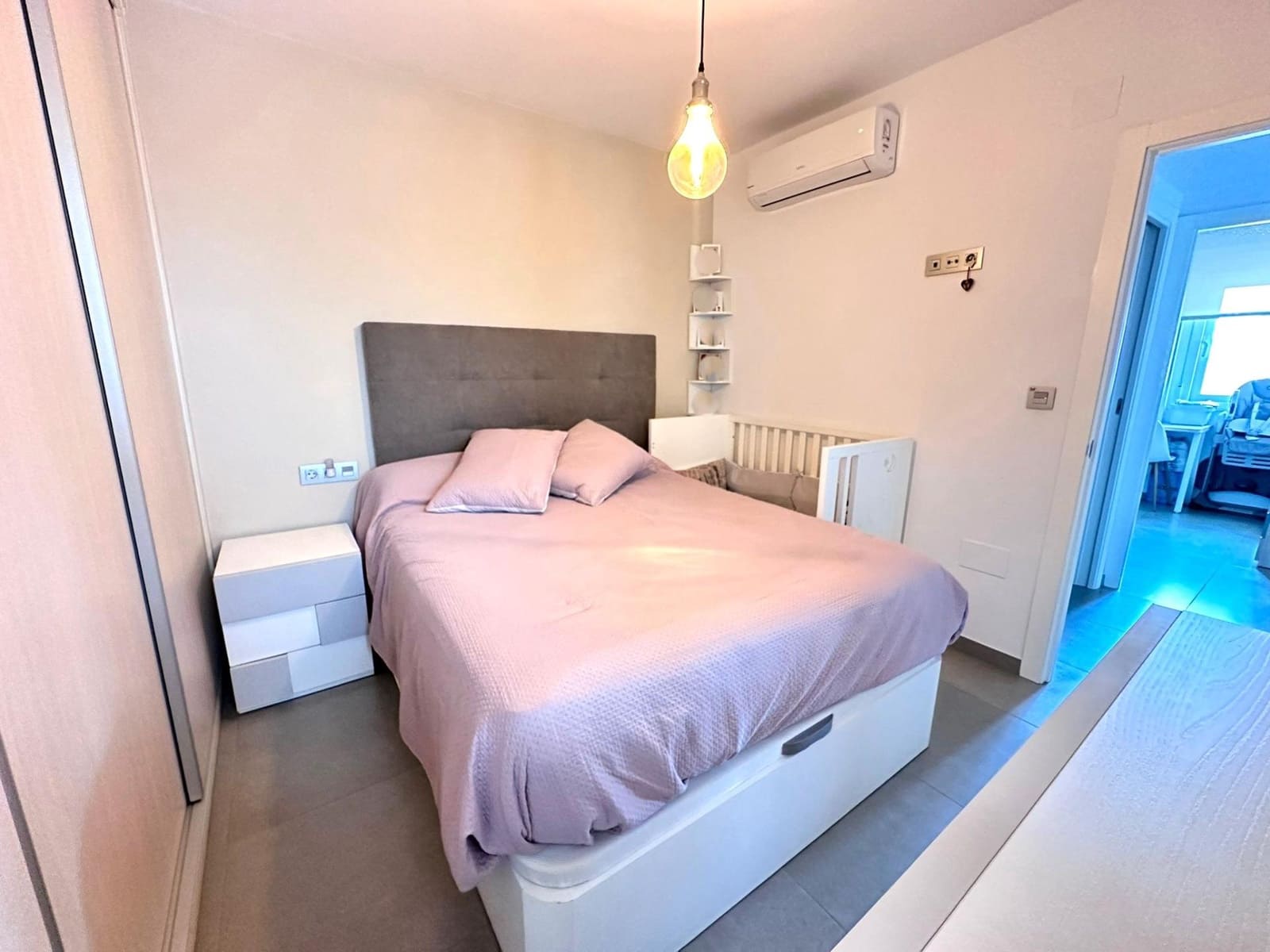 3 bedroom Flat for sale in Malaga city - € 295,000 (Ref: 9541075)