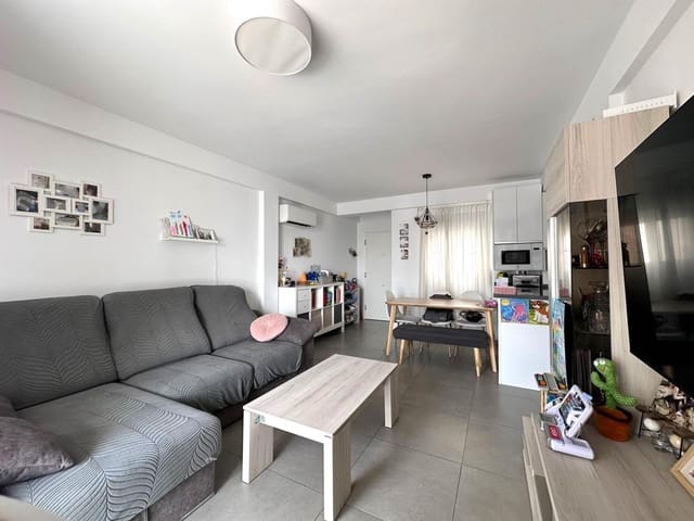 3 bedroom Flat for sale in Cruz de Humilladero, Málaga city - € 295,000 (Ref: 9541075)