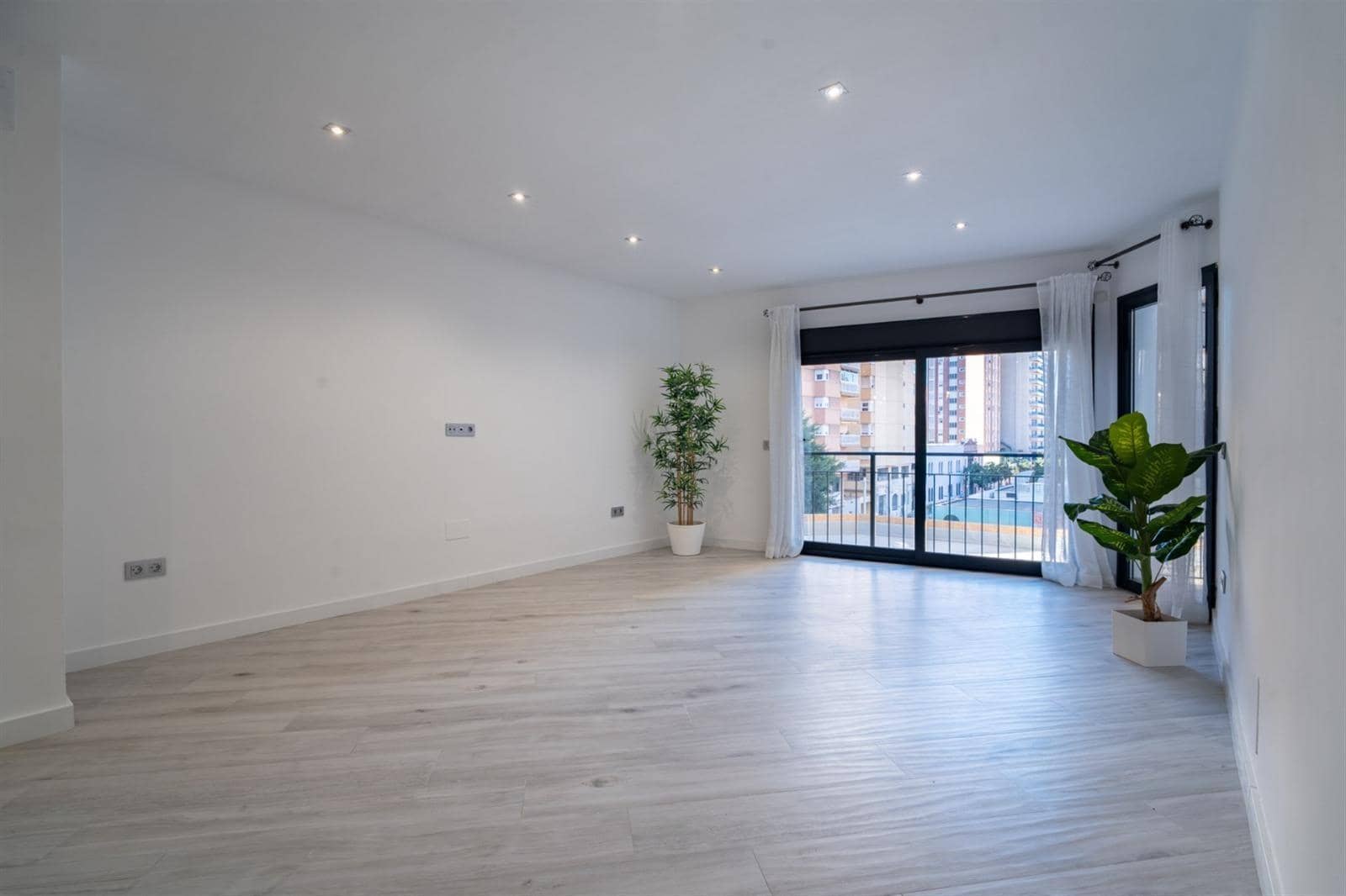 Piso de 3 habitaciones en Málaga ciudad en venta con garaje - 795.000 € (Ref: 9619202)