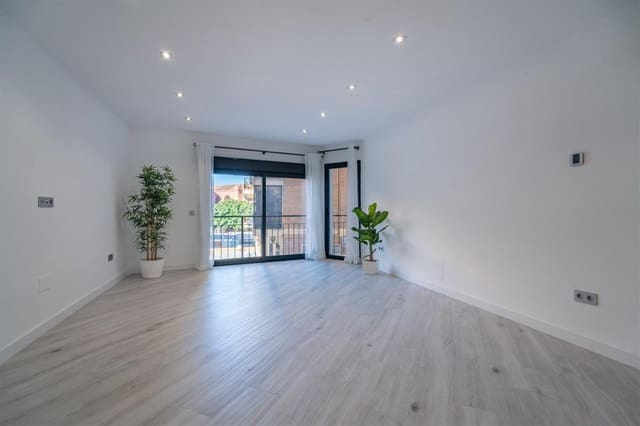 3 bedroom Flat for sale in La Malagueta, Málaga city with garage - € 795,000 (Ref: 9619202)