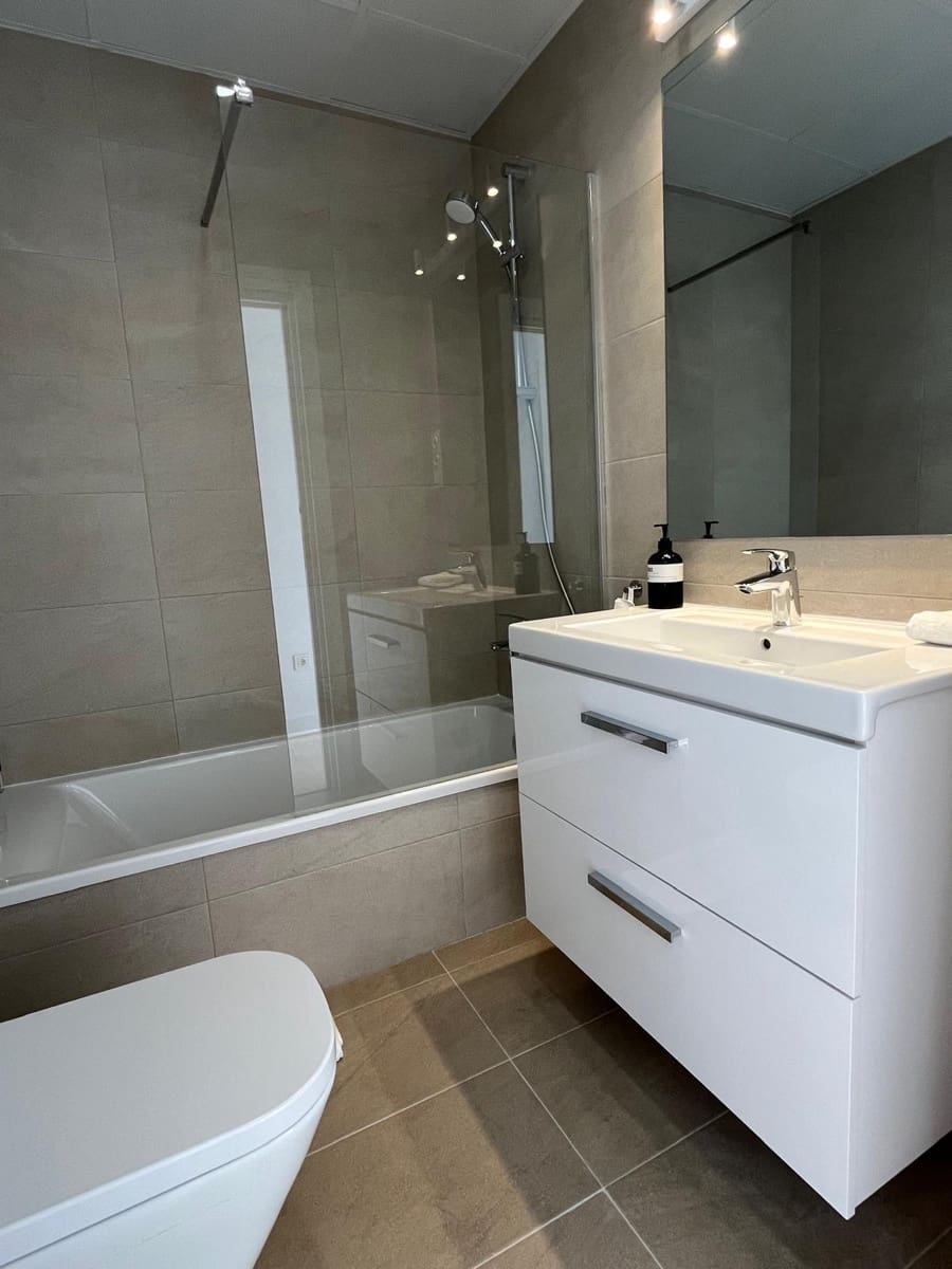 2 sovrum Lägenhet till salu i Malaga stad med pool - 446 000 € (Ref: 9659405)