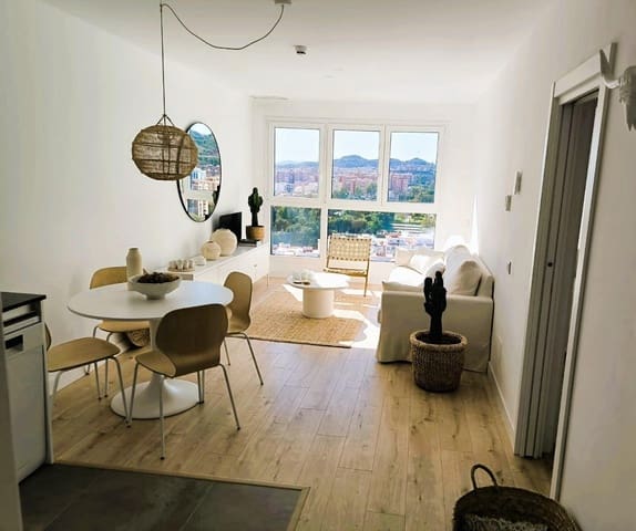 2 Zimmer Apartment zu verkaufen in Málaga Stadt mit Pool - 419.000 € (Ref: 9744129)