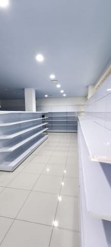 Kaupallinen vuokrattavana paikassa Motril - 4 000 € (Ref: 9811558)