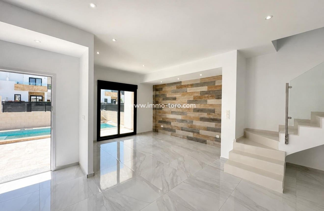 3 Zimmer Villa zu verkaufen in Polop mit Pool - 469.000 € (Ref: 10002395)