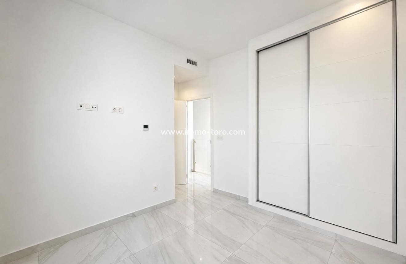 3 Zimmer Villa zu verkaufen in Polop mit Pool - 469.000 € (Ref: 10002395)