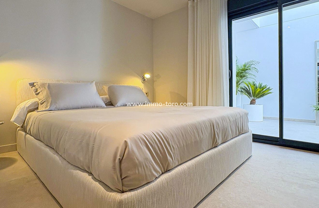 4 bedroom Villa for sale in Ciudad Quesada - € 810,750 (Ref: 10012334)