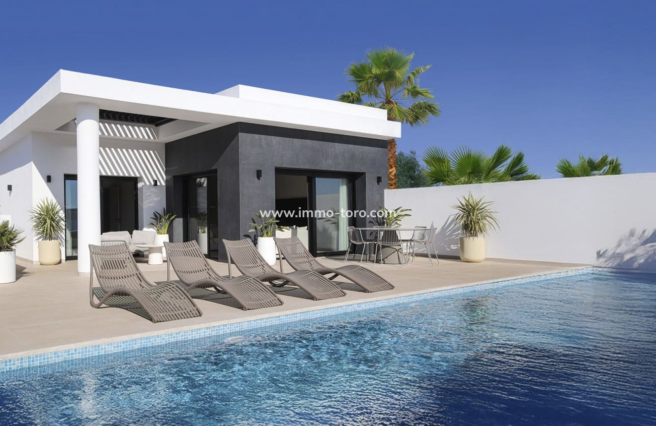 4 bedroom Villa for sale in Ciudad Quesada - € 810,750 (Ref: 10012334)