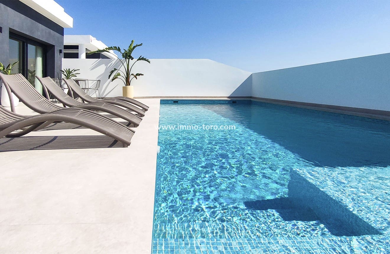4 bedroom Villa for sale in Ciudad Quesada - € 810,750 (Ref: 10012334)