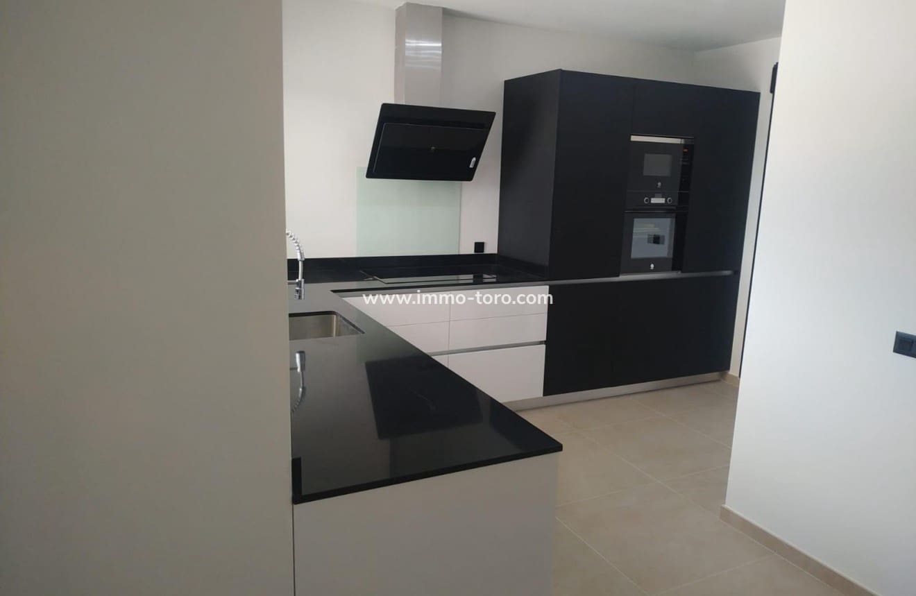 3 makuuhuone Huvila myytävänä paikassa Pinoso mukana uima-altaan - 440 500 € (Ref: 10018632)