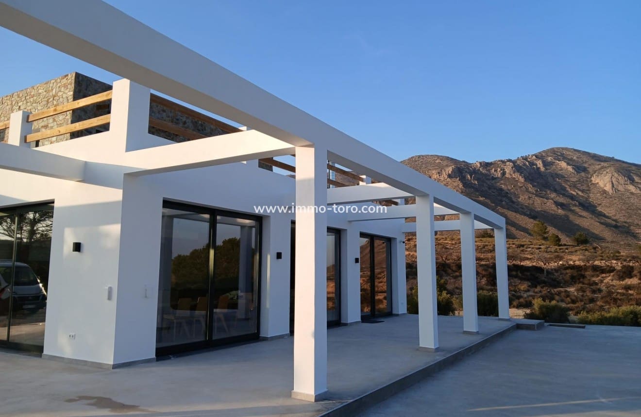 4 sovrum Villa till salu i Pinoso med pool - 600 000 € (Ref: 10018726)