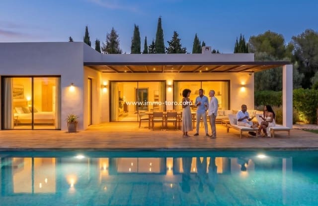 3 bedroom Villa for sale in Pinoso with pool - € 365,000 (Ref: 10018727)