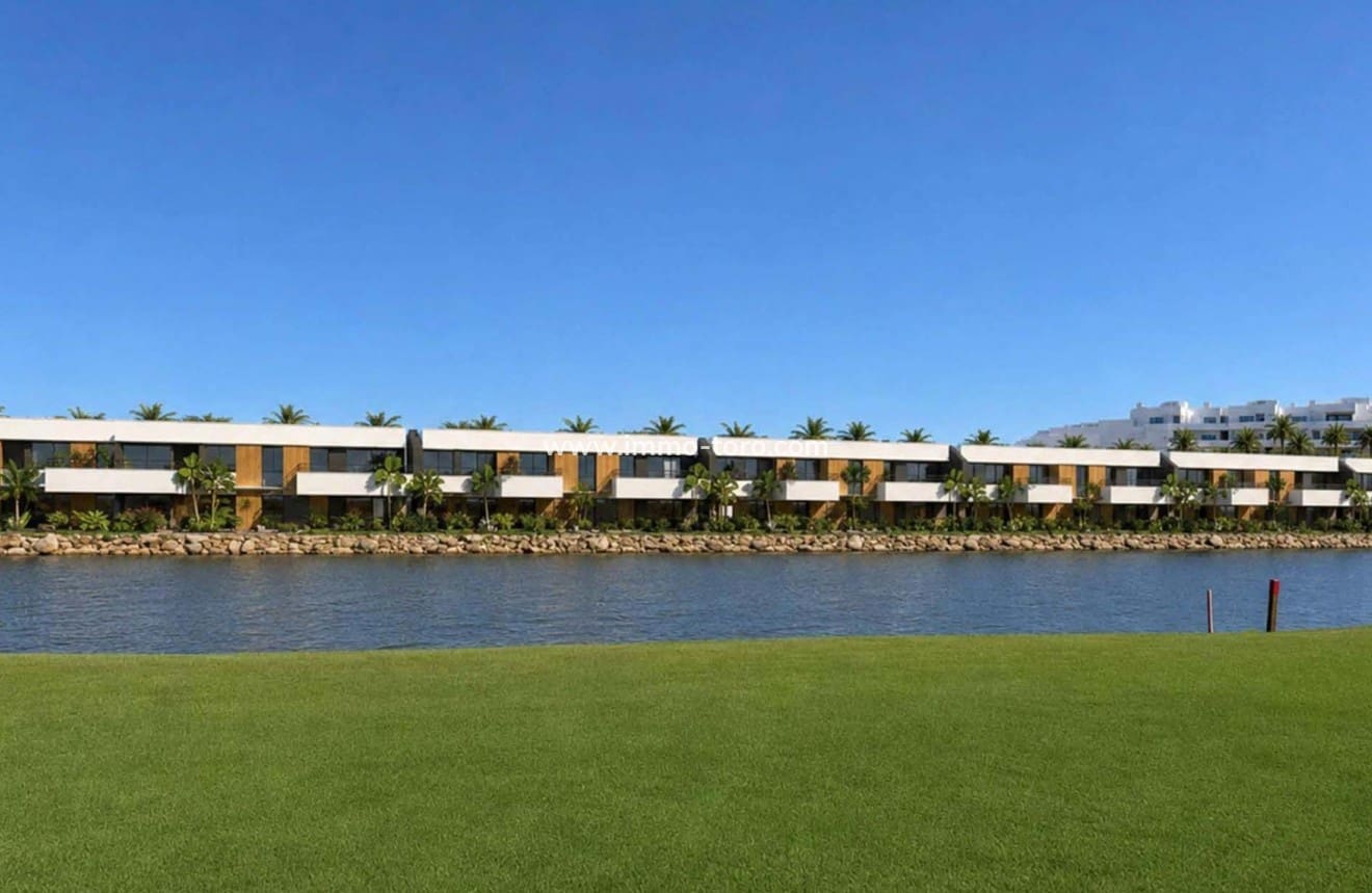 3 soveværelse Lejlighed til salg i Condado de Alhama med swimmingpool - € 374.900 (Ref: 10023032)