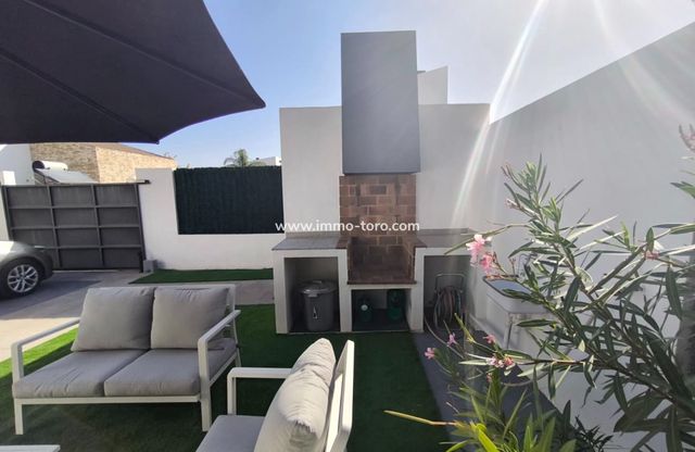 3 soveværelse Villa til salg i Polop med swimmingpool garage - € 475.000 (Ref: 10023333)