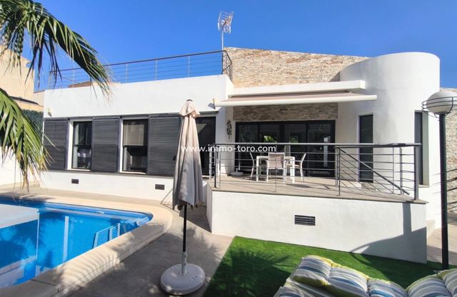 3 soveværelse Villa til salg i Polop med swimmingpool garage - € 475.000 (Ref: 10023333)