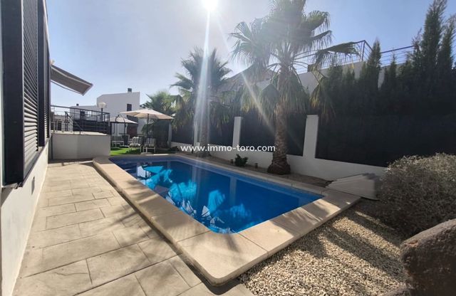 3 soveværelse Villa til salg i Polop med swimmingpool garage - € 475.000 (Ref: 10023333)